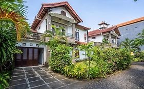 Inari Villa Nusa Dua